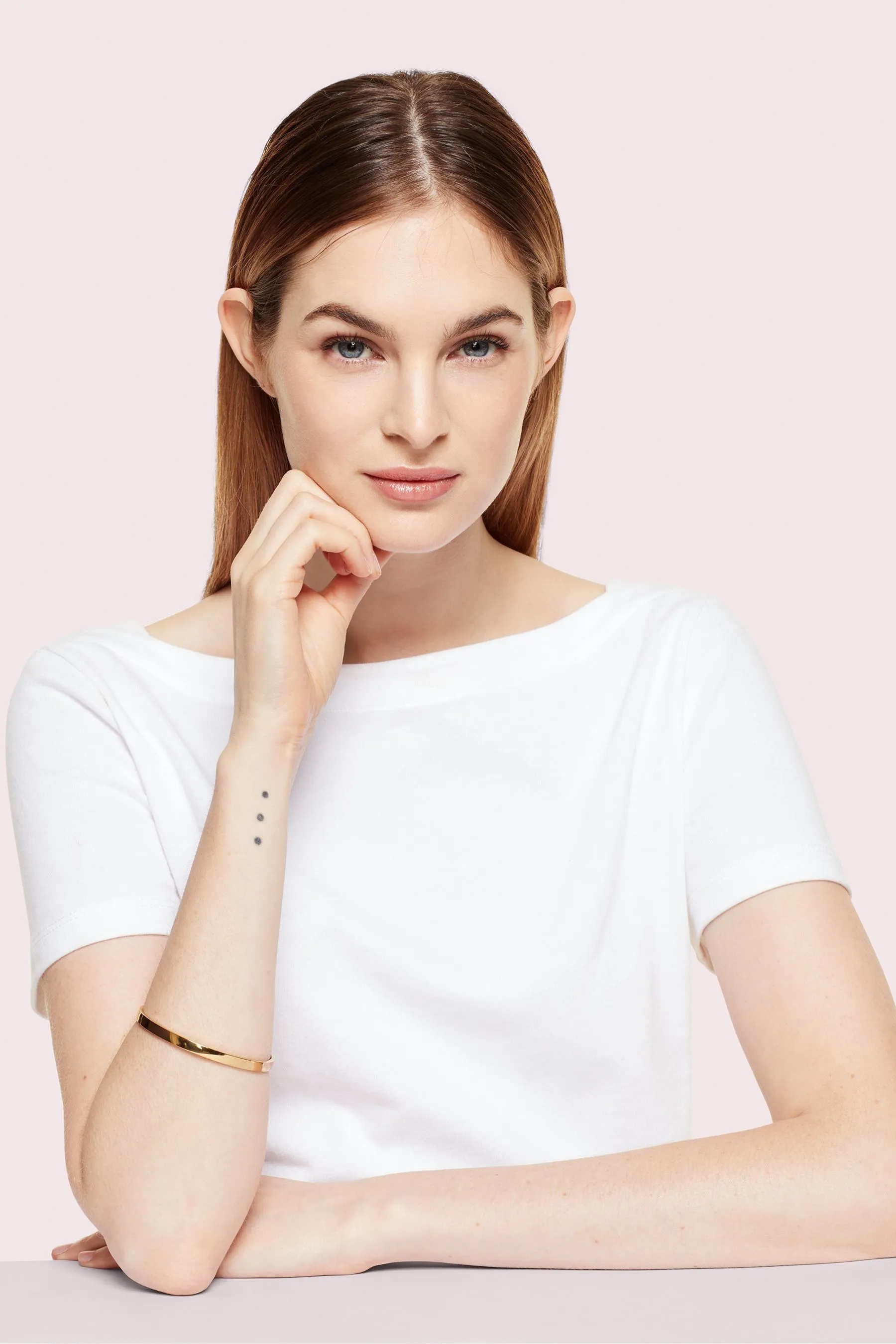 kate spade new york Giallo - Cuore dell Oro - Bracciale rigido con motivo idioma
